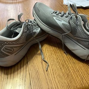 Brooks Ghost 14